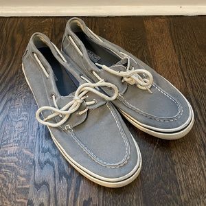 Sperry top sider boat shoes